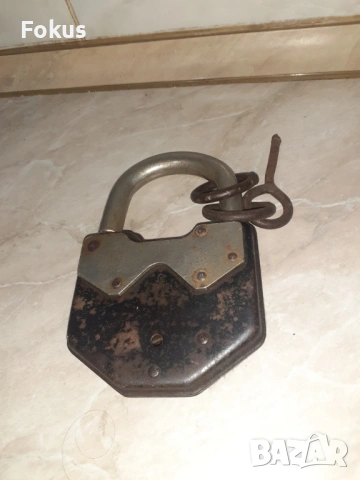 Огромен стар катинар кофар катанец - без ключ, снимка 4 - Антикварни и старинни предмети - 53353755