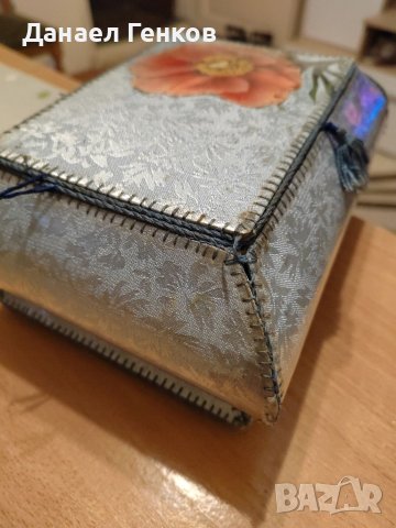  Ретро кутия за бижута и кутия от крем., снимка 5 - Антикварни и старинни предмети - 40958251