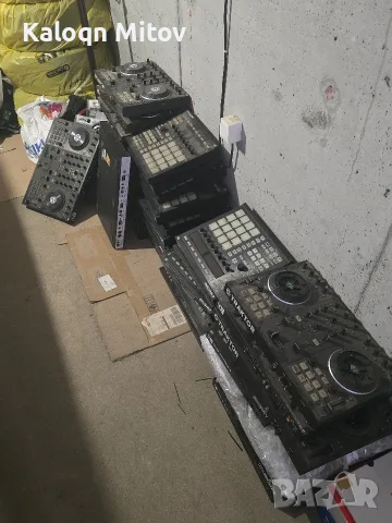 native instruments/Maschine mk2,Traktor Kontroler S4 mk1,Traktor Kontroler S2 mk2, studio , снимка 3 - Други - 55755674