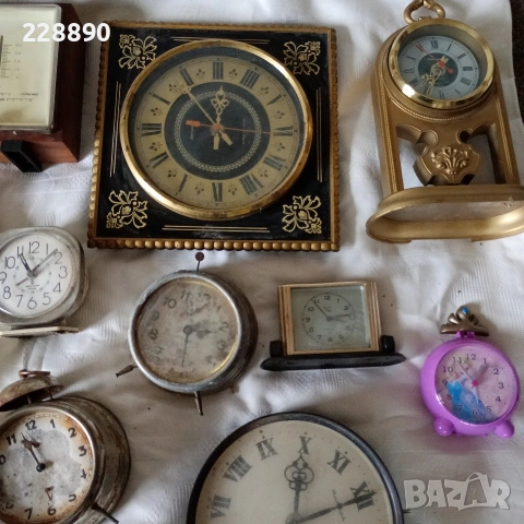 Часовници будилници, снимка 7 - Колекции - 53096599