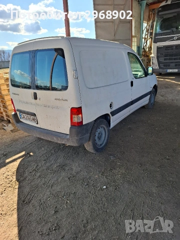 продавам баничарка много добро техническо състояние Всичко работи по нея преглед застраховка, снимка 5 - Бусове и автобуси - 53621912