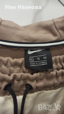 NIKE спортен комплект суичър и анцуг, снимка 2 - Спортни дрехи, екипи - 53788614