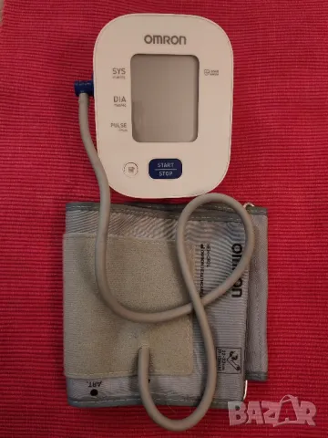 Апарат за измерване на кръвно налягане OMRON. 
