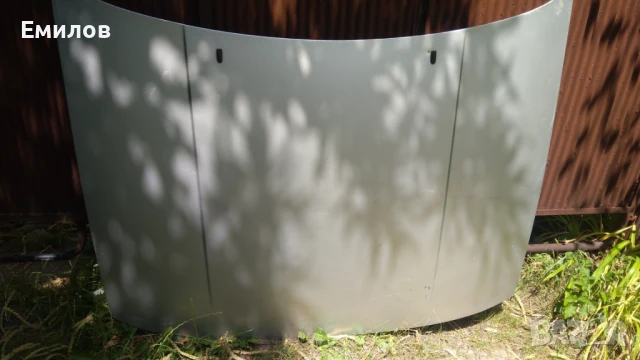 Преден капак за Пасат, снимка 3 - Части - 50837366