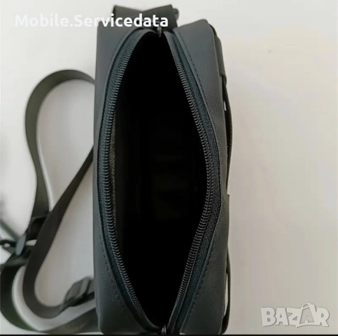 Чиста нова водоустойчива бандолера „canguro“ + подарък малко портмонe , снимка 3 - Чанти - 52370570