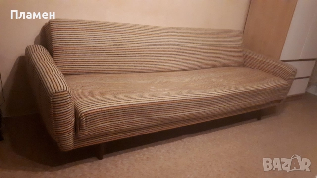 Подарявам ретро диван, снимка 3 - Дивани и мека мебел - 52457223
