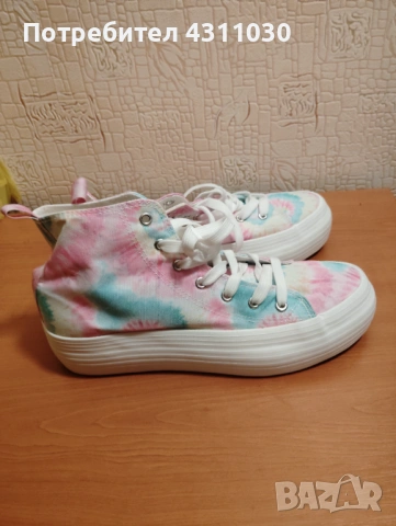 Високи цветни кецове нови, номер 41, снимка 3 - Кецове - 53427683