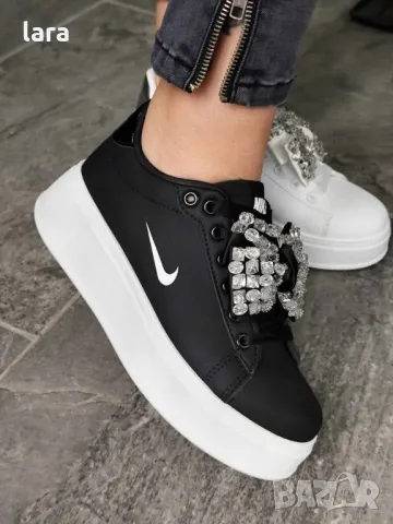 дамски маратонки Nike 🌸🌸🌸, снимка 9 - Маратонки - 49147294