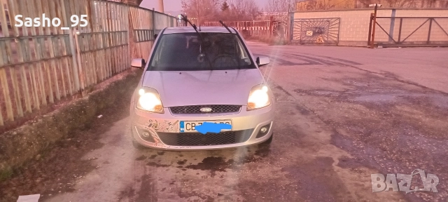 Фиеста 1.6,100кс 2007г, снимка 13 - Автомобили и джипове - 52868529