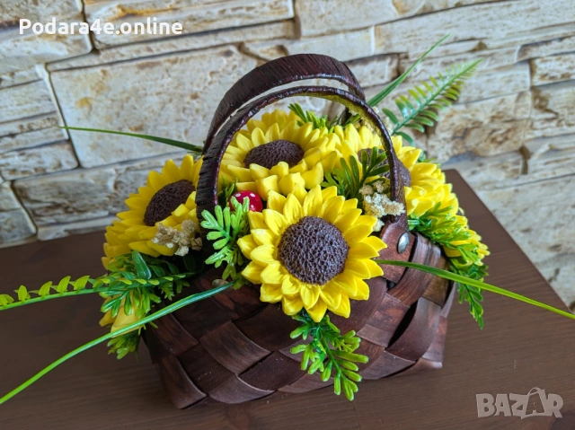 Ароматни сапунени слънчогледи в кошничка - носещи усещане за лято и уют 