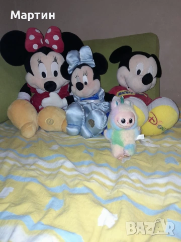 Мики маус и Мини маус и Лабубу