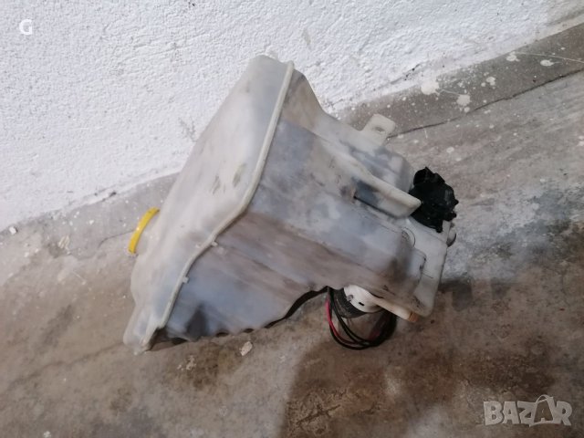 Мазда 6 Казанче Чистачки Течност , снимка 4 - Части - 38626772