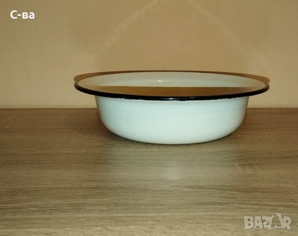 Емайлирана купа 