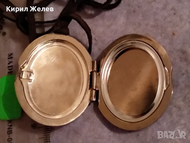 КРАСИВА СТОМАНЕНА СРЕБРИСТА ВИНТИДЖ КУТИЙКА - МЕДАЛЬОН За СНИМЧИЦИ Или ДРУГО с ШНУРЧЕ от ВЕЛУР 26385, снимка 4 - Колиета, медальони, синджири - 41483232