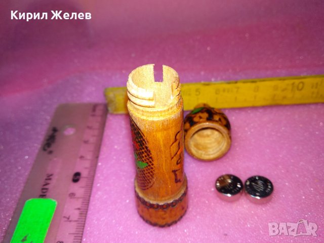 БЪЛГАРСКА РОЗА СТАРО ПИРОГРАФИРАНО ДЪРВЕНО МУСКАЛЧЕ за РОЗОВА ВОДА с НЯКАКВИ БАТЕРИИ в НЕГО 42954, снимка 6 - Други ценни предмети - 44185419