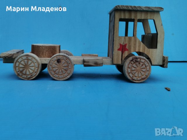 Камионче - дървено , снимка 1 - Колекции - 35983931