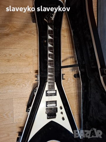 Електрическа китара Jackson JS32 King V с Floyd Rose/Флойд Роуз