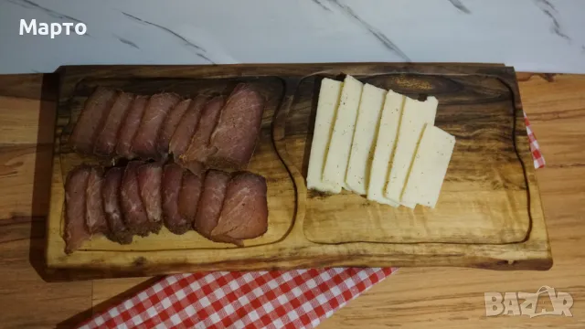 Ръчно изработена дъска-поднос за мезе от орех с две отделения, снимка 2 - Аксесоари за кухня - 49304277