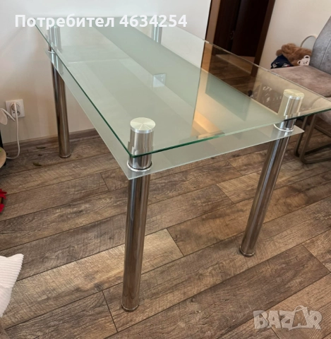 Стъклена Маса за Трапезария