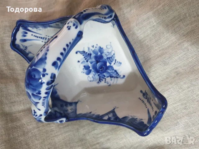 Порцеланова авторска бонбониера,фруктиера,кошница Гжель, снимка 2 - Антикварни и старинни предмети - 49908945