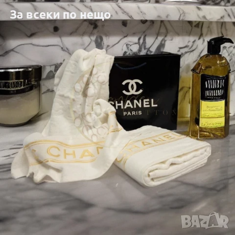 Chanel Луксозни Хавлии - 2бр. в кутия - Налични Различни Цветове Код E704, снимка 15 - Хавлиени кърпи - 51152282