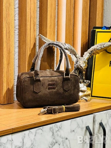 чанти Miu Miu , снимка 7 - Чанти - 50643481