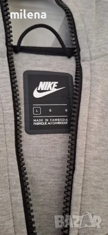 Nike  tech fleece оригинален екип М/Л, снимка 2 - Спортни дрехи, екипи - 55841108