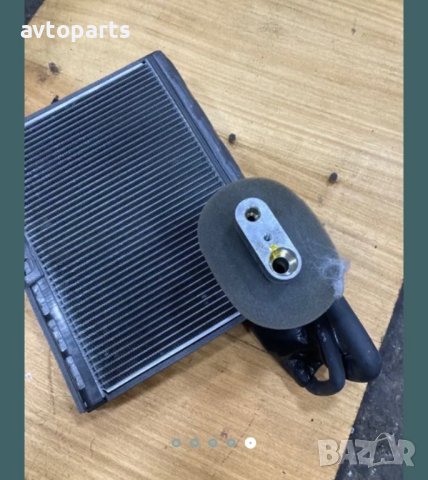 Range rover sport 2012година 3.0d 245кс Радиатори парно, снимка 5 - Части - 40596759