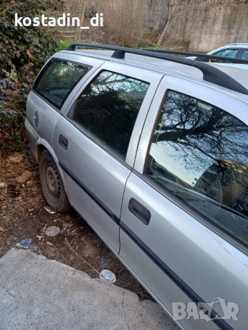 Продавам опел вектра, снимка 6 - Автомобили и джипове - 53771623