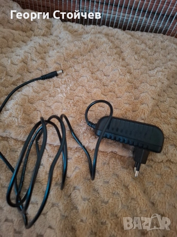Продавам зарядни устройства 