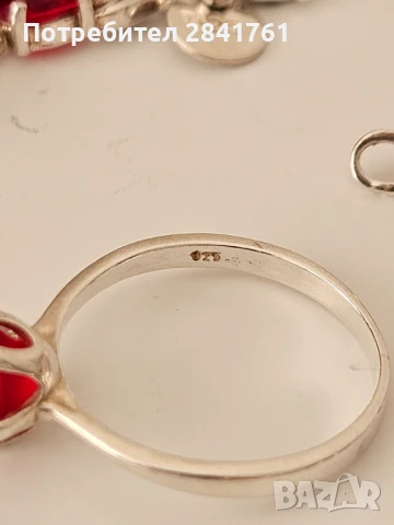 Сребърен комплект с червени камъни, снимка 5 - Бижутерийни комплекти - 39463231