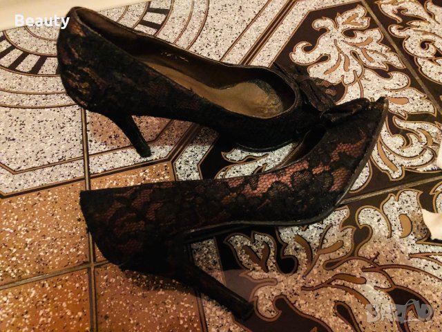 Обувки с дантела с ток , снимка 2 - Дамски обувки на ток - 40332777