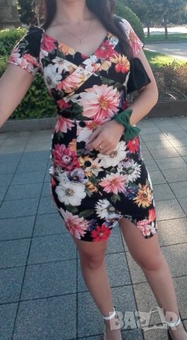 Рокля, обличана точно веднъж, снимка 5 - Рокли - 40437652