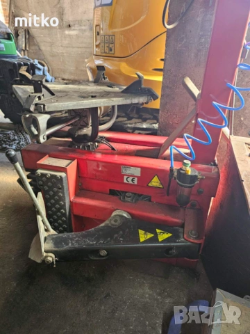 Машина за монтаж и демонтаж на гуми НОВА Corghi, снимка 5 - Други машини и части - 53402133