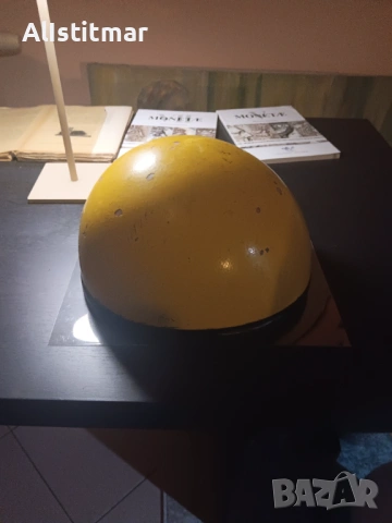 Ретро каска за мотоциклет, жълт цвят, снимка 2 - Антикварни и старинни предмети - 53048701