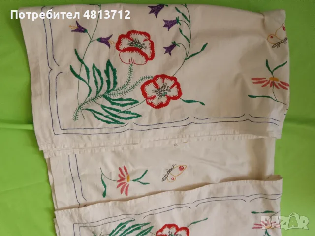 Ретро ръчно бродирана покривка за маса пролетни цветя , снимка 4 - Антикварни и старинни предмети - 55786471