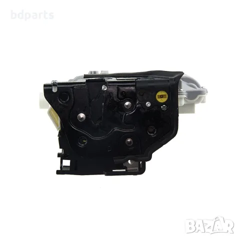 Брава за предна дясна врата VW, Passat B6, Tiguan 5N, Audi A4 A5 Q5 Q7, снимка 11 - Части - 56142170