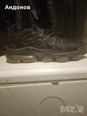 Nike VaporMax AirMax 45 номер, снимка 3 - Маратонки - 56269836