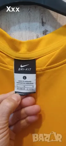 Спортен екип NIKE, снимка 3 - Спортни дрехи, екипи - 50236572