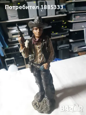 оригинална статуя на Даниел монфорд