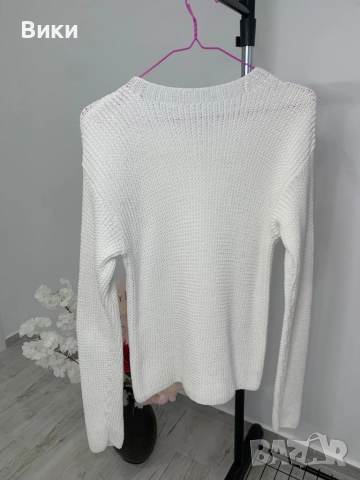 Бял пуловер универсален размер , снимка 8 - Блузи с дълъг ръкав и пуловери - 51663608