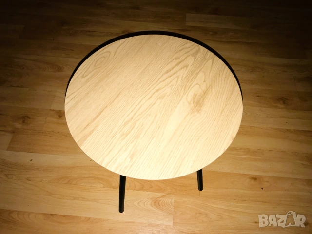 Малка нощна масичка JYSK – стилна и функционална, снимка 4 - Декорация за дома - 53611694