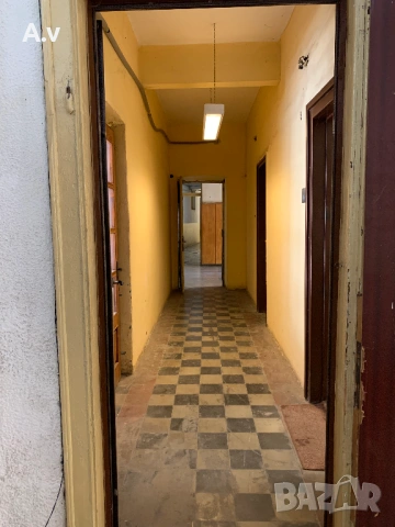 Стая / ОФис под наем 2 бр. - гр.София, бул.Витоша 1а, снимка 2 - Стаи под наем - 53732989