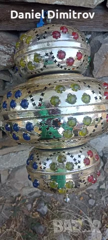голям електрически метален фенер,с камъчета