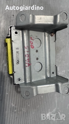 Airbag модул / сензор / датчик зa Toyota Yaris - 89170-52040 / 231000-1830, снимка 2 - Части - 51644558