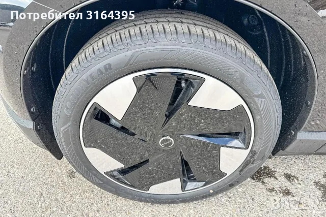 Volvo EX30 Plus Single Motor Extended Range 69 kWh, снимка 6 - Автомобили и джипове - 55829093