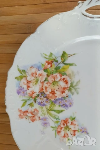 Порцеланово плато с дръжки и флорален декор - Sorau, снимка 3 - Чинии - 51340212