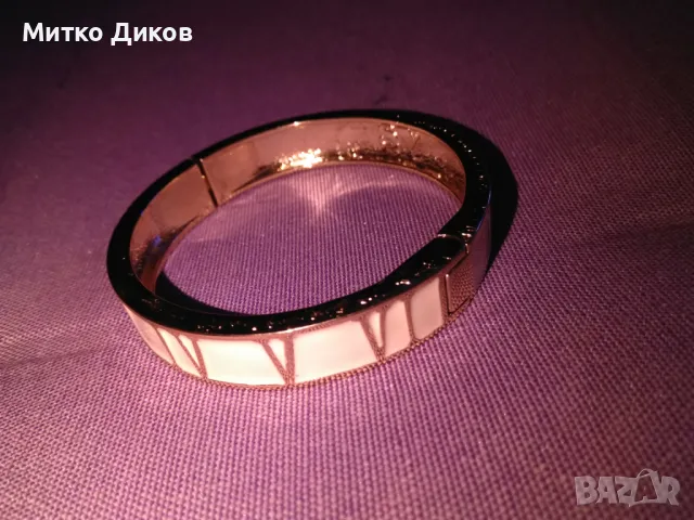 Женска гривна позлатена емайлирана тип  Сваровски с числа римски от  I до XII нова, снимка 3 - Гривни - 49923482