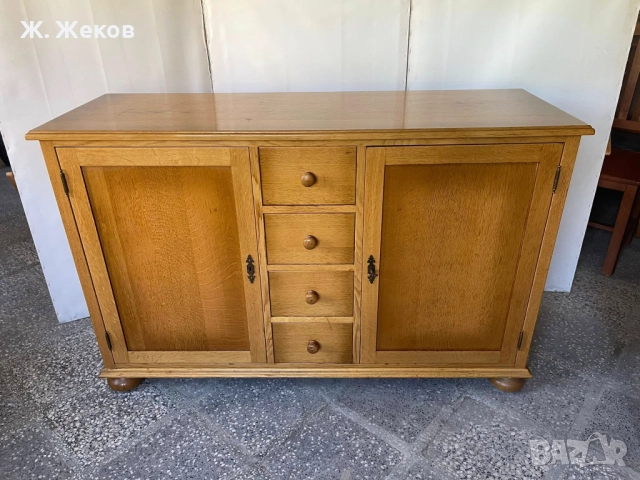 Масивен контрабюфет