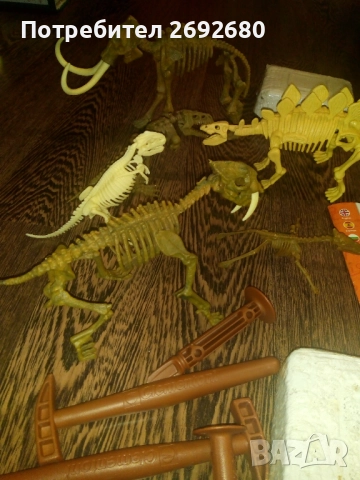 Детски игри Clementoni "Палеонтолози","Месоядни растения","Фосили на Ти-рекс", снимка 8 - Други игри - 43790079